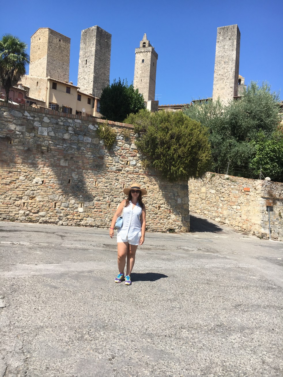 90FEF040-7250-4C81-B940-6456D582BE3A